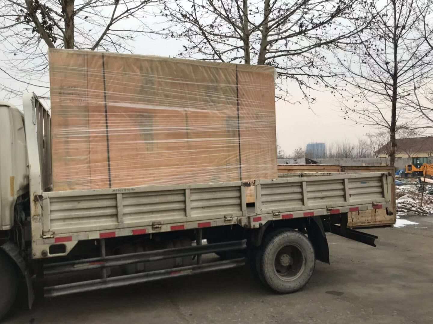 浙江省賀先生從華全動力采購的一臺120kw標配柴油發電機組于12月6日順利發往目的地