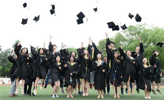 無(wú)奮斗，不青春！華全人用自己的方式迎接五四青年節(jié)！