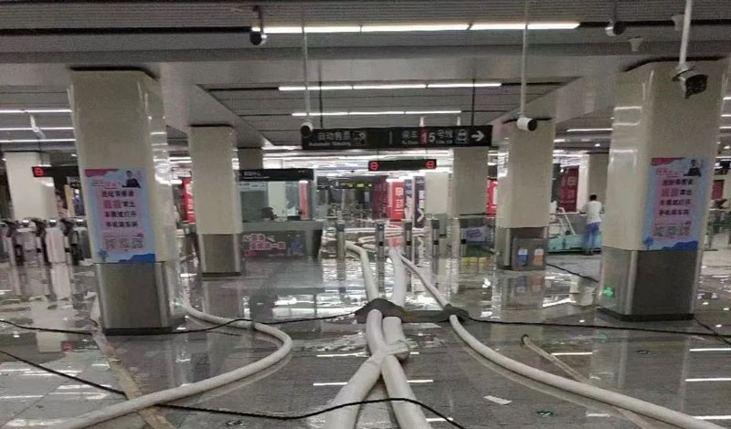 華全應(yīng)急搶險(xiǎn)水泵機(jī)組為地鐵站抽水